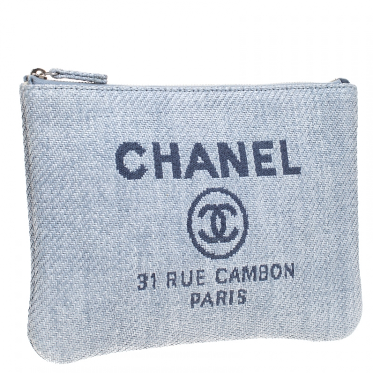 Pre Owned Chanel Light Blue Raffia Deauville Clutch