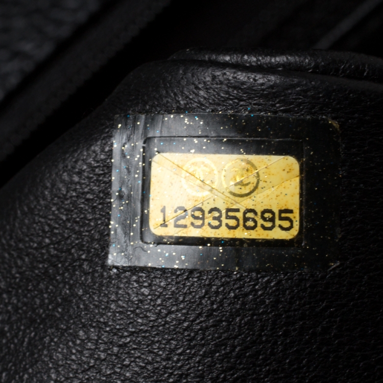 Pre Owned Chanel Black Quilted Caviar Leather Jumbo Classic Single Flap Bag