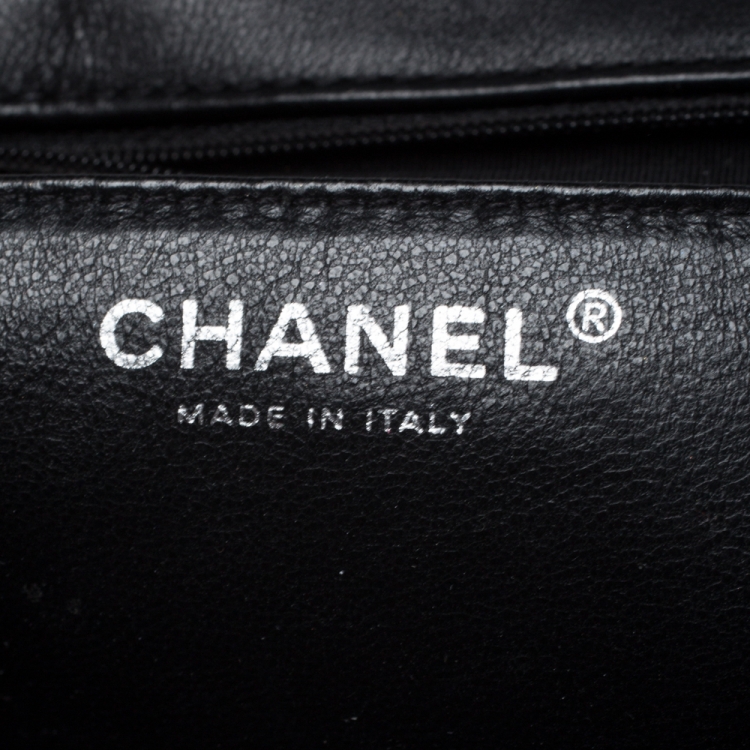 Pre Owned Chanel Black Chevron Patent Leather Maxi Classic Single Flap Bag