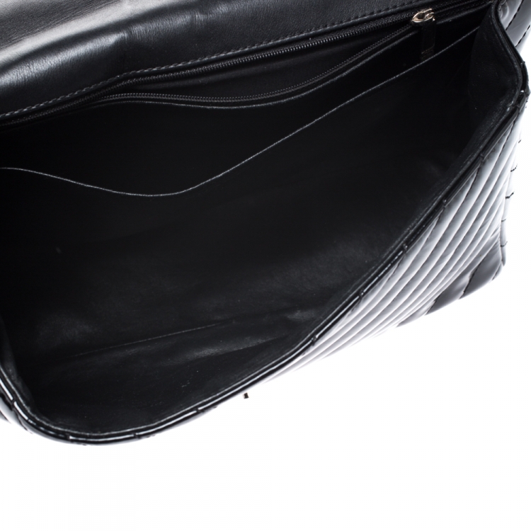 Pre Owned Chanel Black Chevron Patent Leather Maxi Classic Single Flap Bag