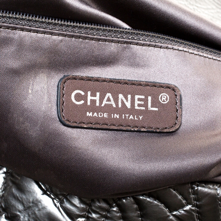 Pre Owned Chanel Metallic Grey Vinyl Rock in Moscow Flap Bag