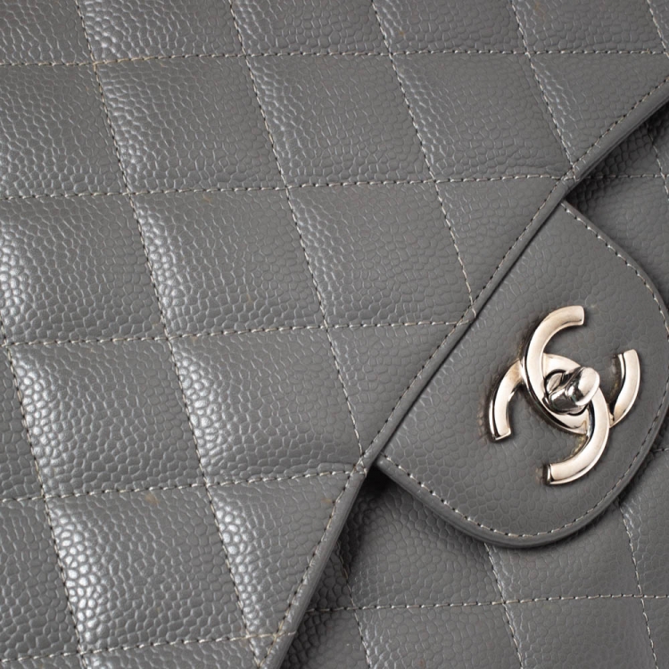 Pre Owned Chanel Grey Quilted Caviar Leather Jumbo Classic Single Flap Bag