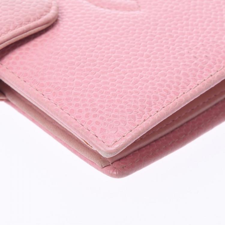 مملوكة مسبقًا Chanel Pink Caviar Leather Small Bifold Wallet 