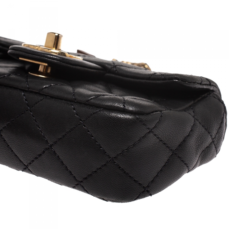 Pre Owned Chanel Black Quilted Leather Charms CC Mini Single Flap Bag