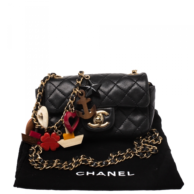 Pre Owned Chanel Black Quilted Leather Charms CC Mini Single Flap Bag