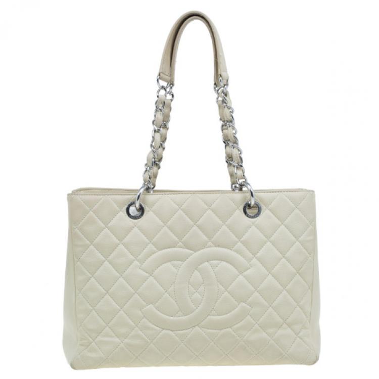 Pre Owned Chanel Off White Quilted Caviar Grand Shopping Tote