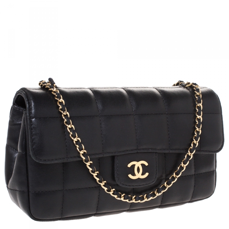 مملوكة مسبقًا Chanel Black Chocolate Quilted Leather Flap Bag