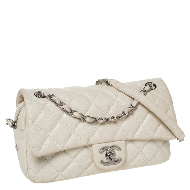 مملوكة مسبقًا Chanel White Caviar Leather Easy Medium Flap Shoulder Bag