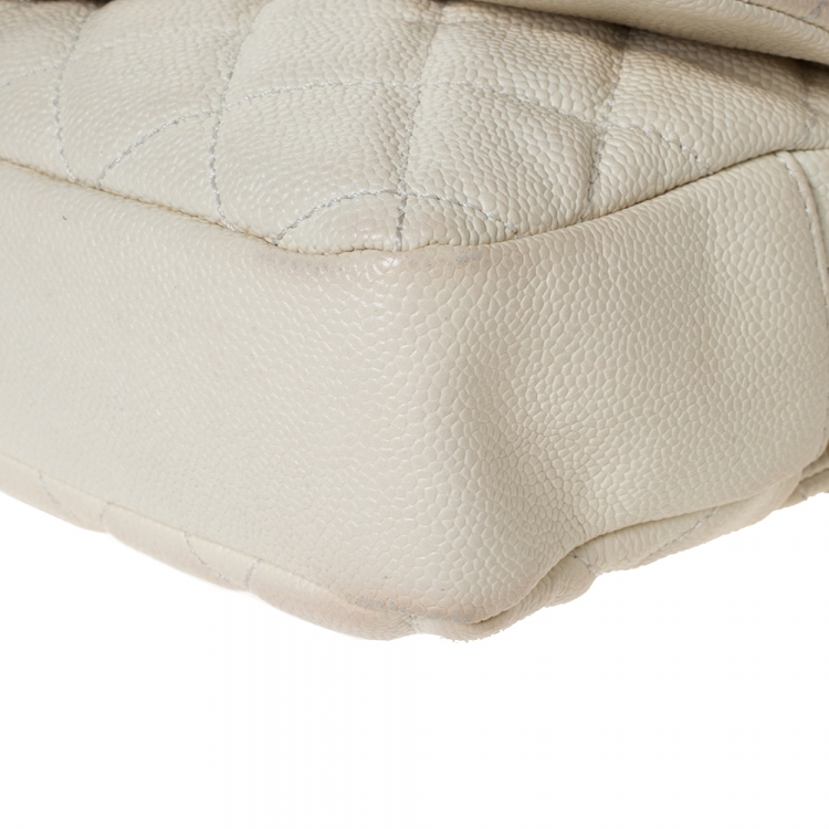 مملوكة مسبقًا Chanel White Caviar Leather Easy Medium Flap Shoulder Bag