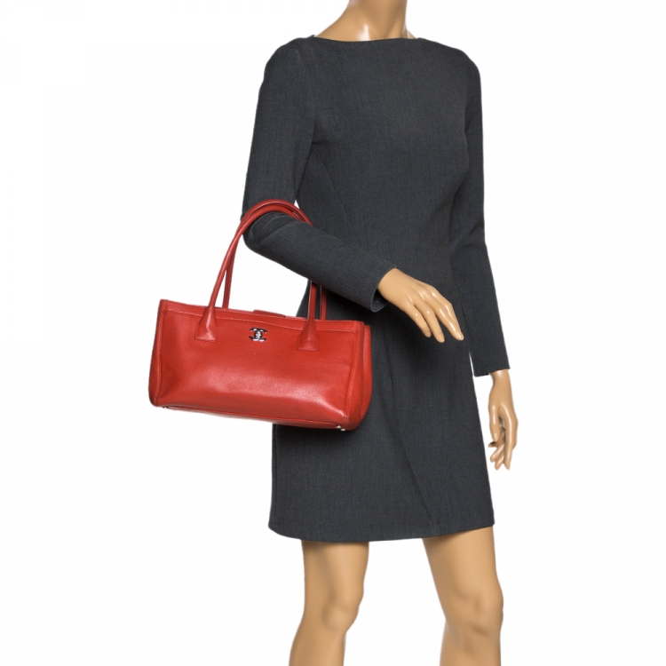 Pre Owned Chanel Orange Leather Small Cerf Executive Tote