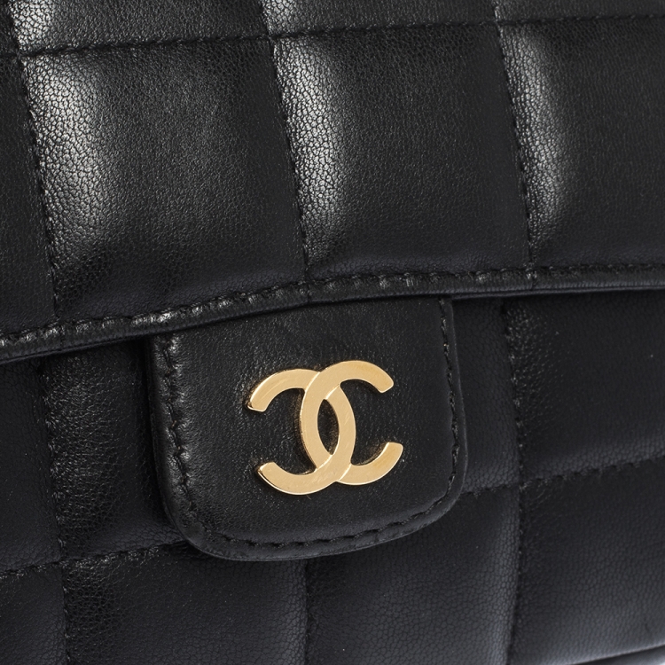 Pre Owned Chanel Black Chocolate Bar Leather Mini Flap Bag