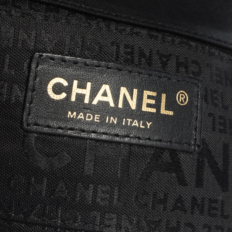 Pre Owned Chanel Black Chocolate Bar Leather Mini Flap Bag