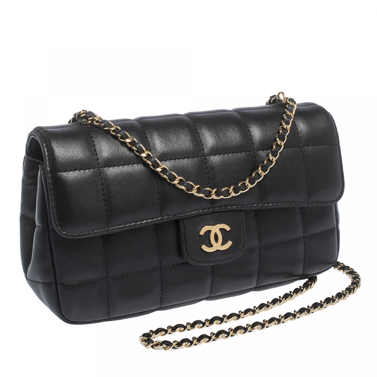 Pre Owned Chanel Black Chocolate Bar Leather Mini Flap Bag