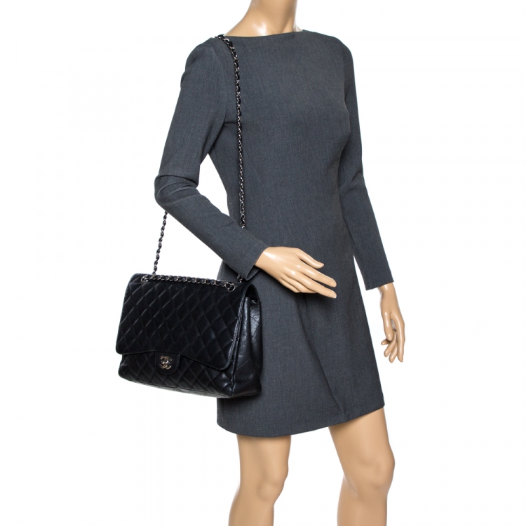 Pre Owned Chanel Black Quilted Caviar Leather Maxi Classic Single Flap Bag