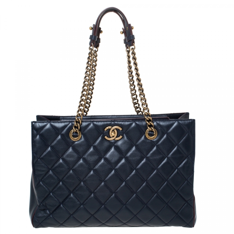 chanel perfect edge tote