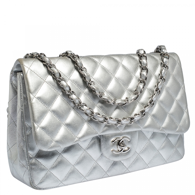 Pre Owned Chanel Silver Quilted Leather Jumbo Classic Single Flap Bag