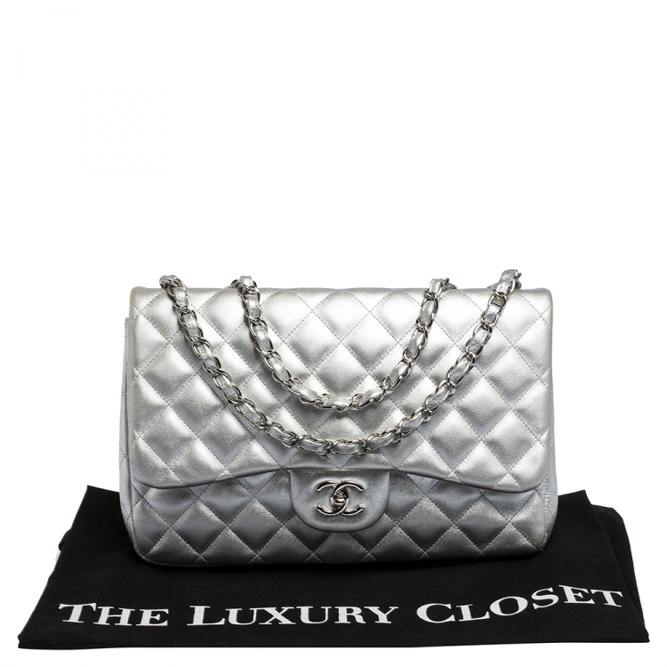 Pre Owned Chanel Silver Quilted Leather Jumbo Classic Single Flap Bag
