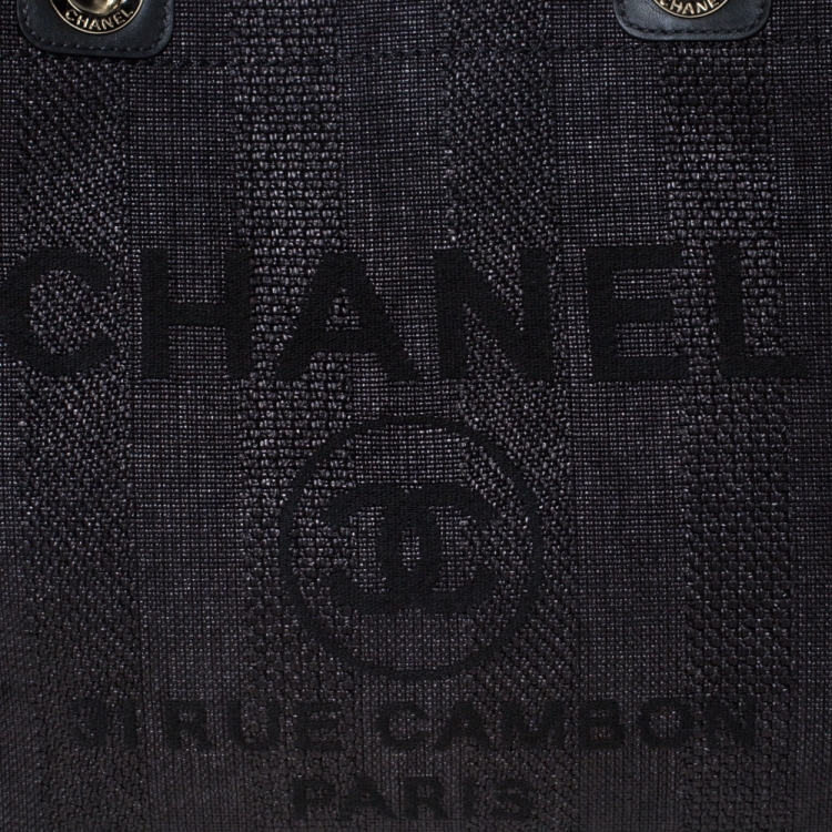 Pre Owned Chanel Black Straw and Leather Small Deauville Shopper Tote