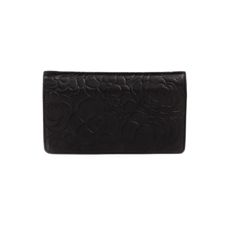Pre Owned Chanel Black Embossed Leather Camellia Bifold Flap Wallet