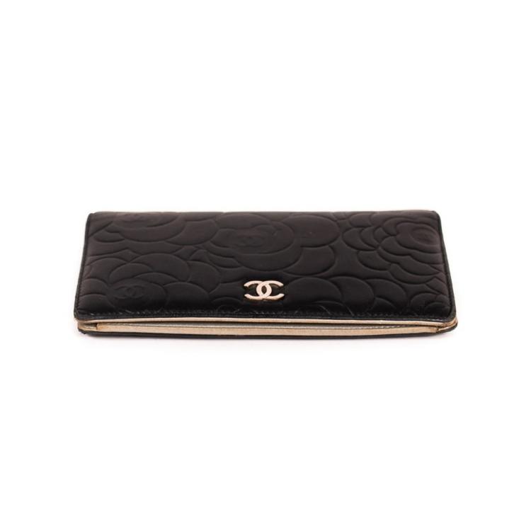 Pre Owned Chanel Black Embossed Leather Camellia Bifold Flap Wallet