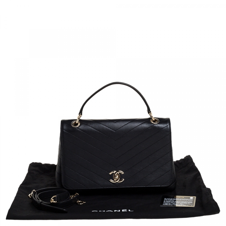 Pre Owned Chanel Black Chevron Leather Medium Chic Flap Bag