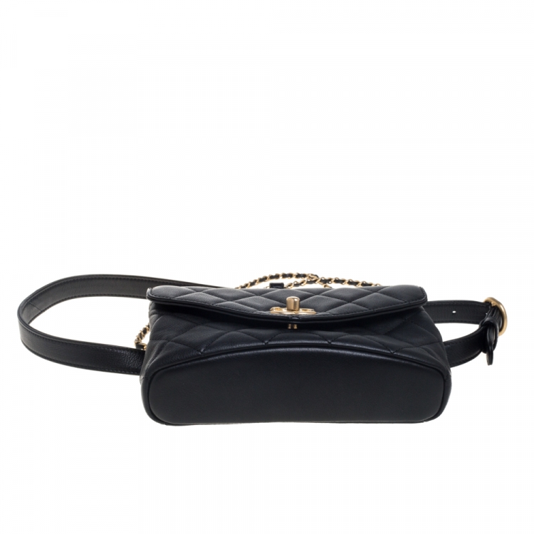 Pre Owned Chanel Black Quilted Leather Envelop Flap Waist Bag