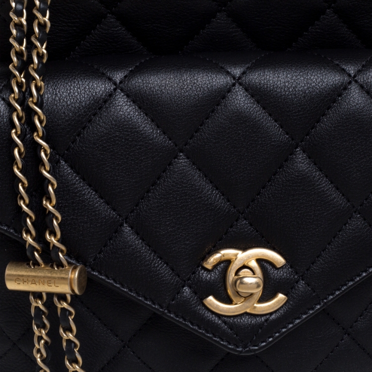Pre Owned Chanel Black Quilted Leather Envelop Flap Waist Bag