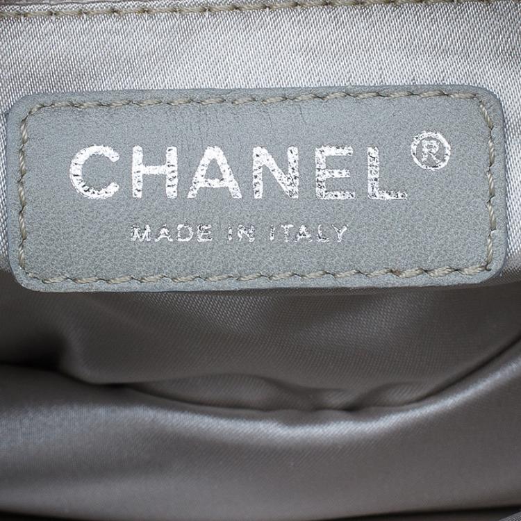 Pre Owned Chanel Silver Multicolor Square Quilted Wristlet Clutch