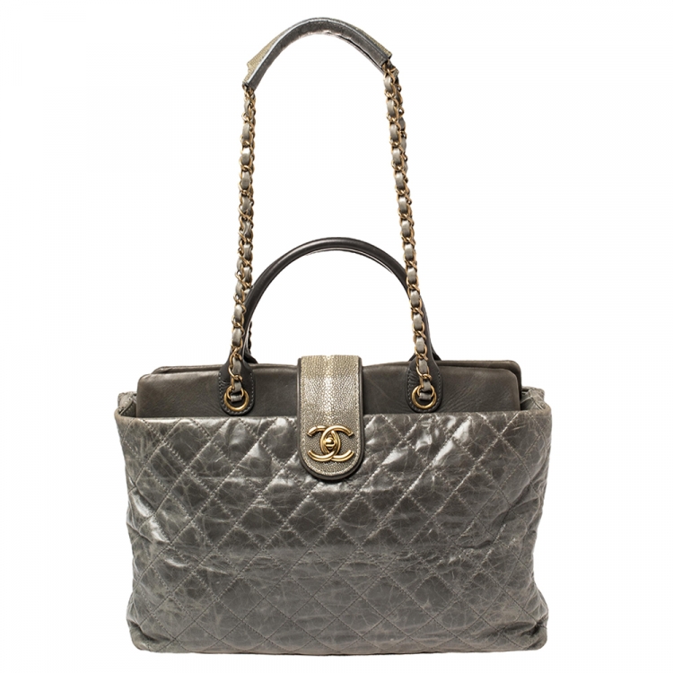 Pre Owned Chanel Grey Quilted Leather and Stingray CC Bindi Shopper Tote