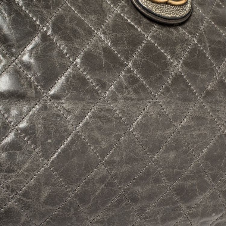 Pre Owned Chanel Grey Quilted Leather and Stingray CC Bindi Shopper Tote