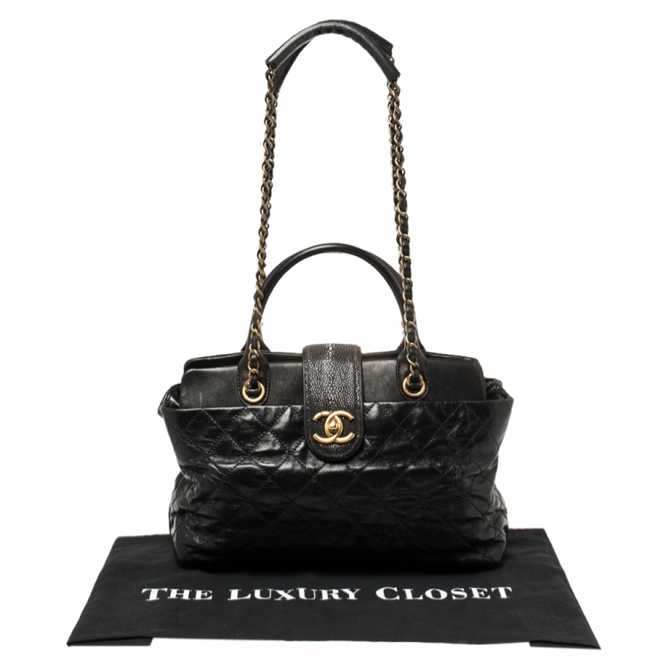 Pre Owned Chanel Black Quilted Glazed Leather and Stingray CC Bindi Tote
