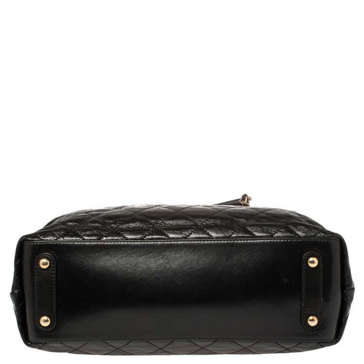 Pre Owned Chanel Black Quilted Glazed Leather and Stingray CC Bindi Tote
