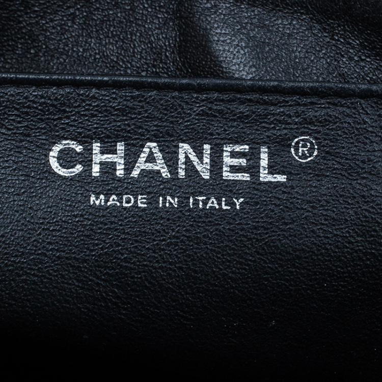 Pre Owned Chanel Black Quilted Patent Leather Maxi Classic Single Flap Bag