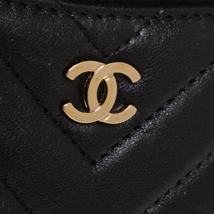 Pre Owned Chanel Black Chevron Leather CC Classic Card Holder