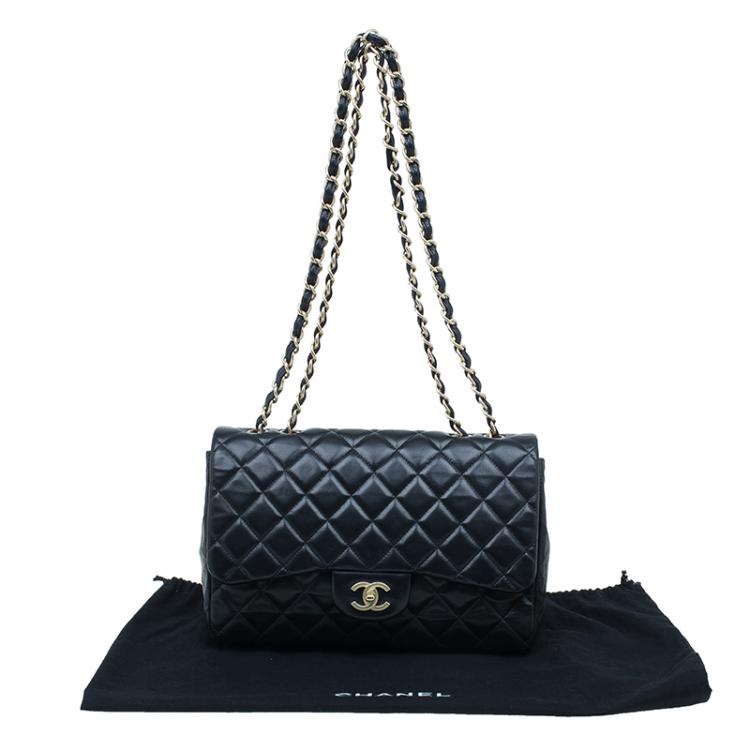 Pre Owned Chanel Black Quilted Lambskin Leather Jumbo Single Flap Bag