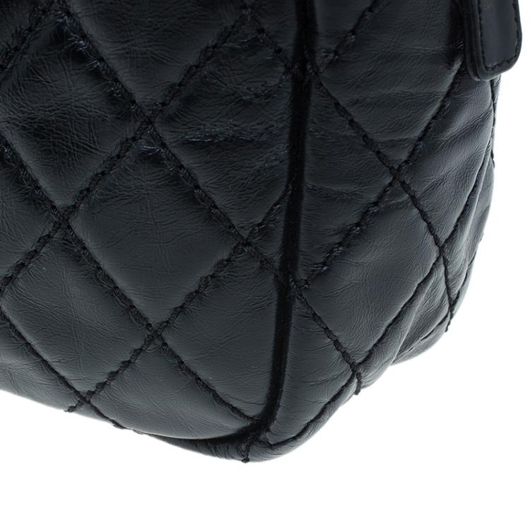 Pre Owned Chanel Black Quilted Crackled Leather Medium Reissue Camera Bag