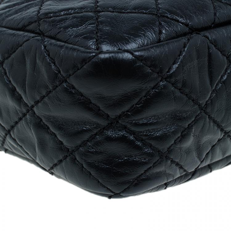 Pre Owned Chanel Black Quilted Crackled Leather Medium Reissue Camera Bag
