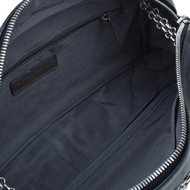 Pre Owned Chanel Black Quilted Crackled Leather Medium Reissue Camera Bag