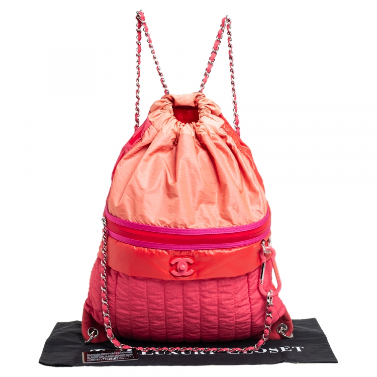 مملوكة مسبقًا Chanel Multicolor Vertical Quilted Nylon Large Coco Neige Convertible Backpack