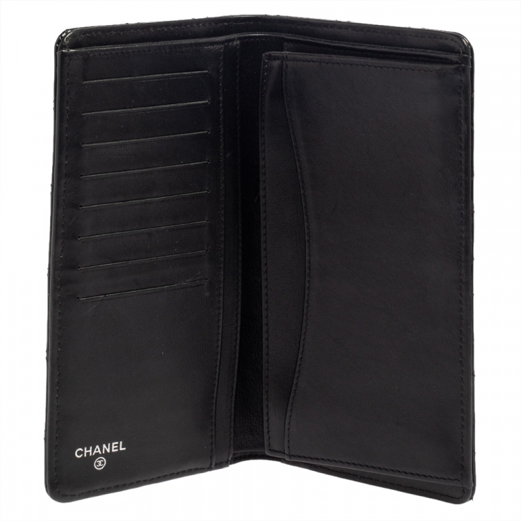 Pre Owned Chanel Black Quilted Patent Leather Flap Long Wallet