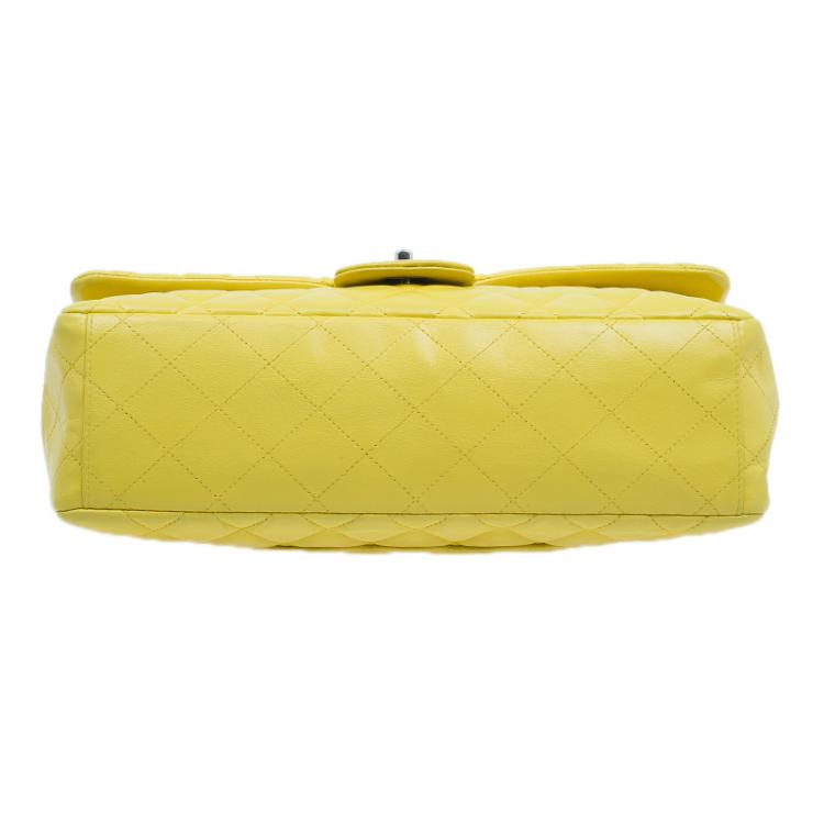 Pre Owned Chanel Yellow Quilted Lambskin Leather Classic Maxi Single Flap Bag