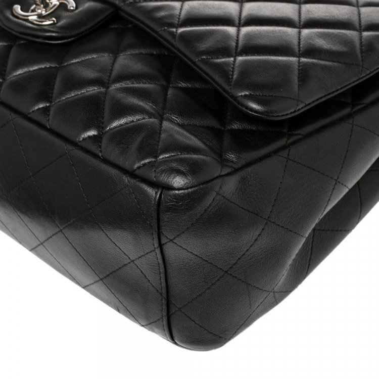 Pre Owned Chanel Black Quilted Leather Maxi Classic Single Flap Bag