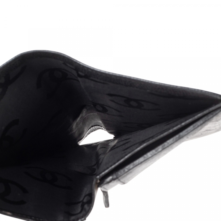 Pre Owned Chanel Black Caviar Timeless CC L Yen Wallet