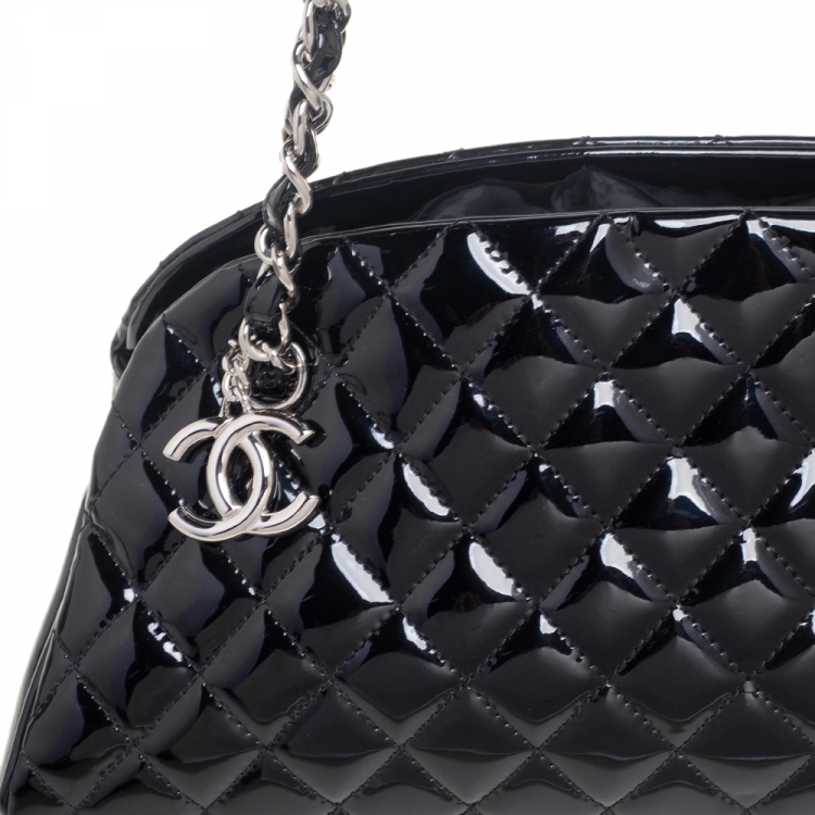 Pre Owned Chanel Black Quilted Patent Leather Medium Just Mademoiselle Bowling Bag