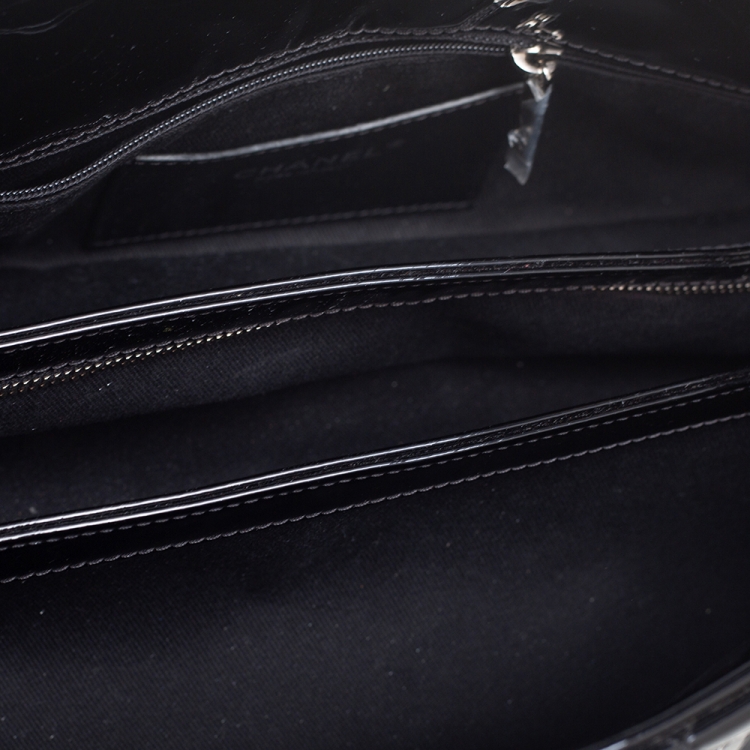 Pre Owned Chanel Black Quilted Patent Leather Medium Just Mademoiselle Bowling Bag