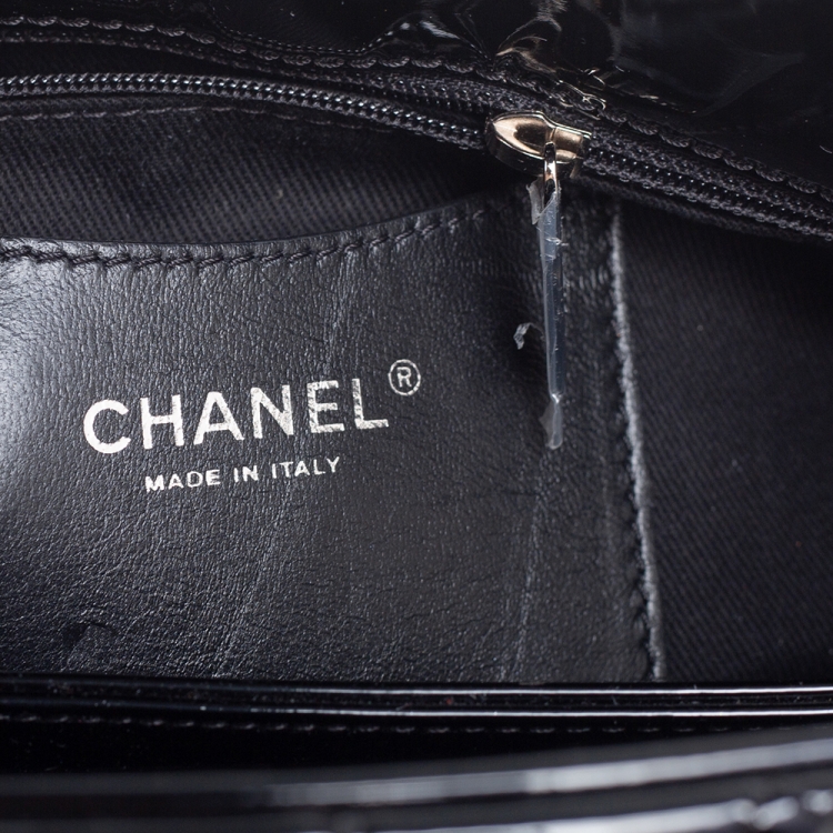 Pre Owned Chanel Black Quilted Patent Leather Medium Just Mademoiselle Bowling Bag