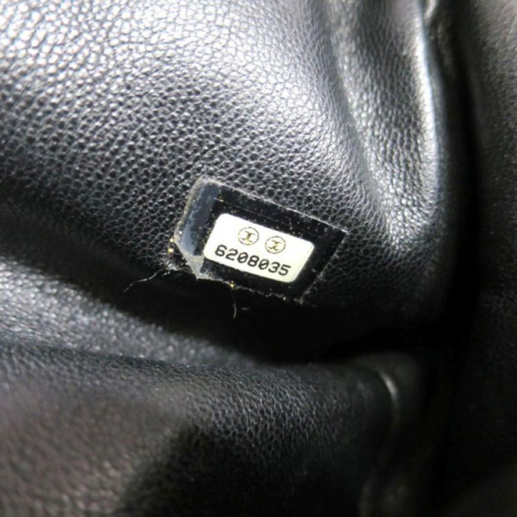 Pre Owned Chanel Black Enamel Boston Bag
