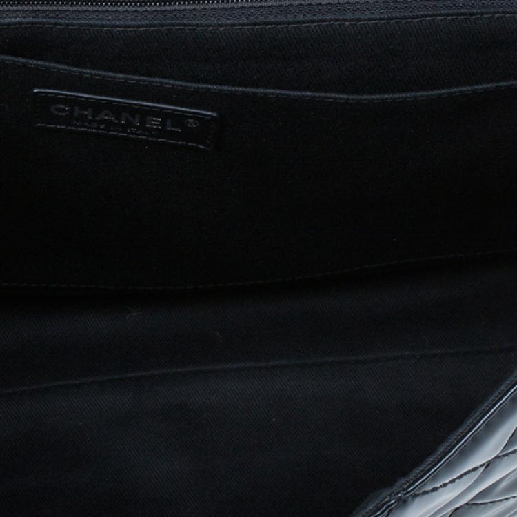 مملوكة مسبقًا Chanel Black Patent Leather Quilted Flap Bag