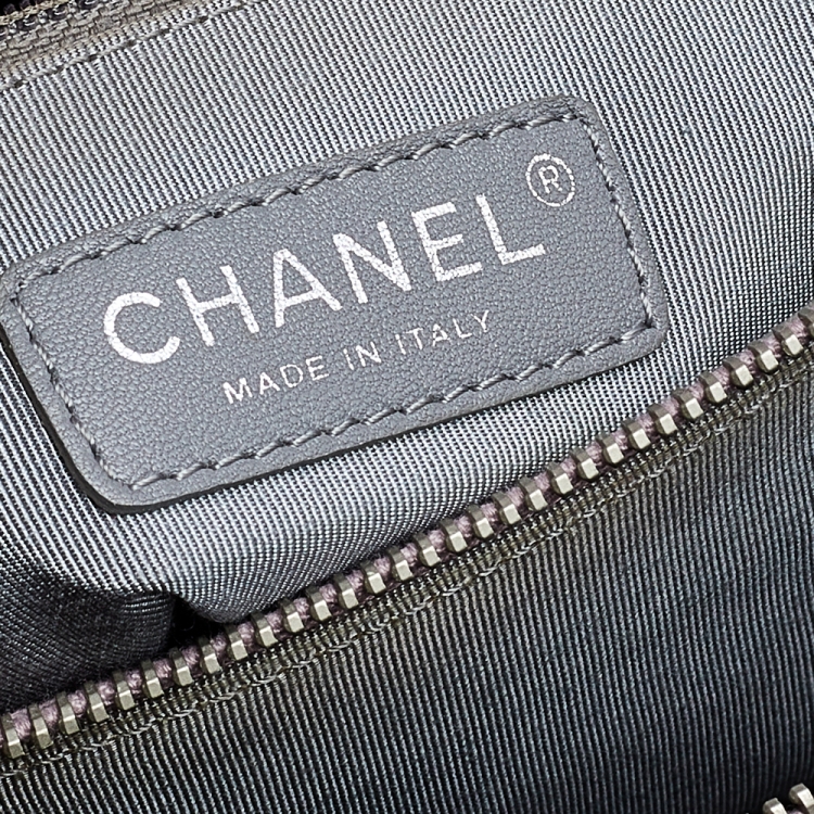 Pre Owned Chanel Iridescent Grey Patent Leather Boy Flap Shopper Tote