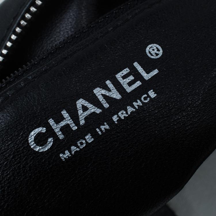 Pre Owned Chanel Bicolor Leather CC Bowling Bag